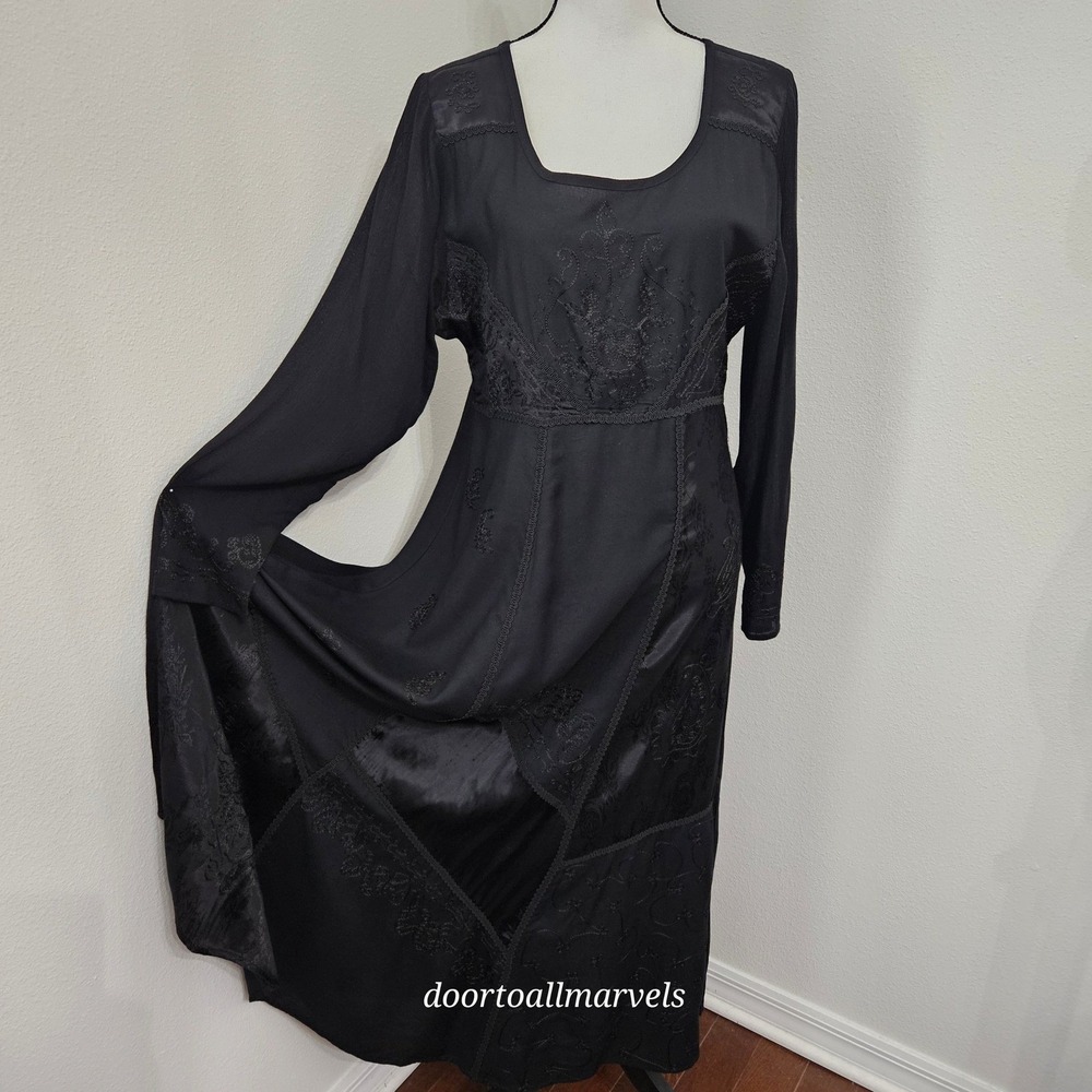 The Paragon Maxi Black Dress‎ RenFest Whimsygoth Embroidered Mixed Media sz L